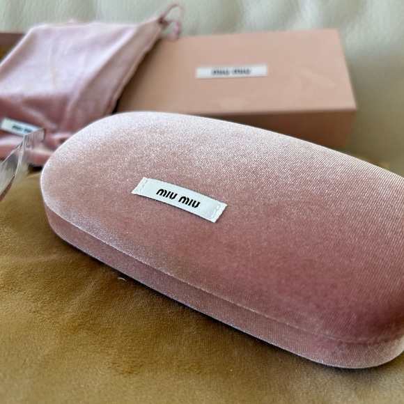 MIU MIU Sunglasses - Picture 10 of 10